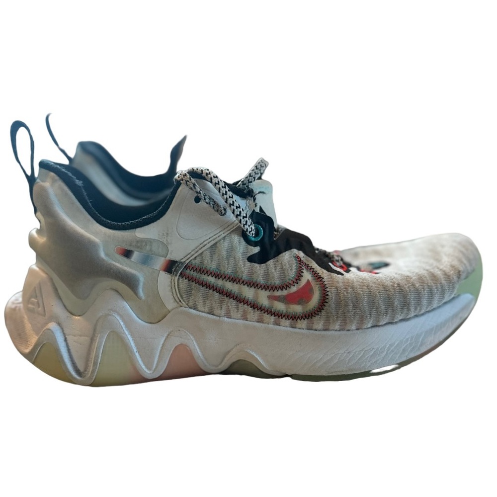 Mike Giannis volleyball or basketball shoes size 7.5 US